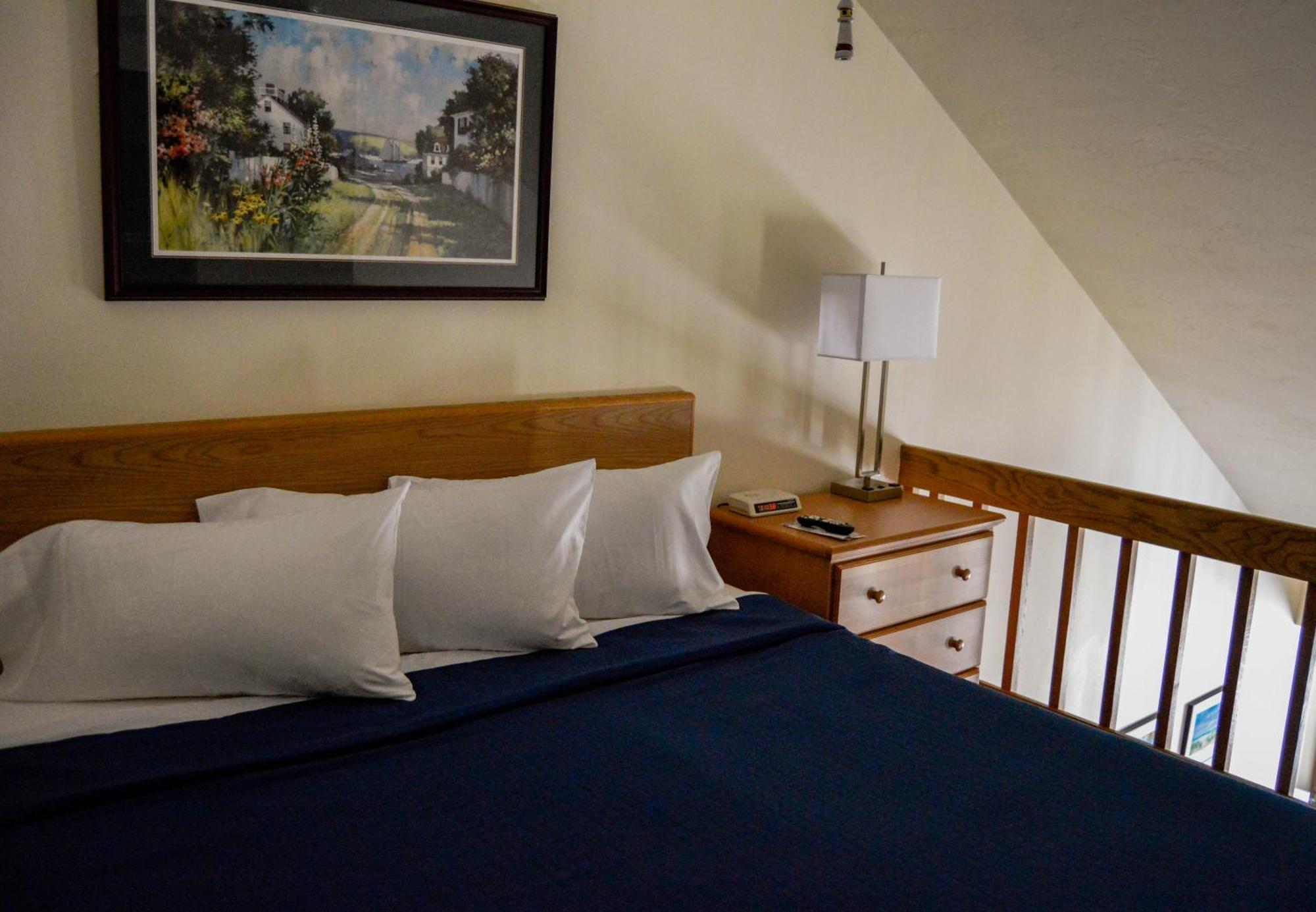 The Landing Resort Egg Harbor Room photo